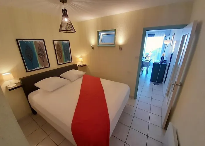 Village Naturiste Paradoxe Апартаменты *